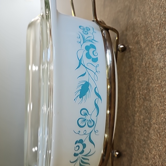 Vintage Pyrex 1.5 Qt "Meadow" Casserole!!! - Picture 15 of 17